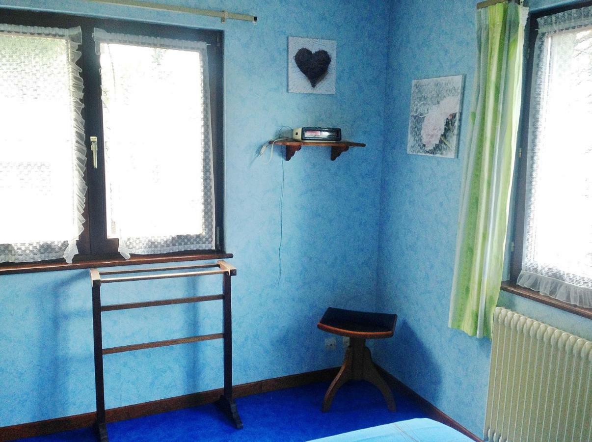 Chambres D'Hotes Et Gite Chez Martine Barr Exterior photo